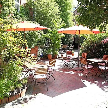 Hotel Altstadthotel Twardokus 3*